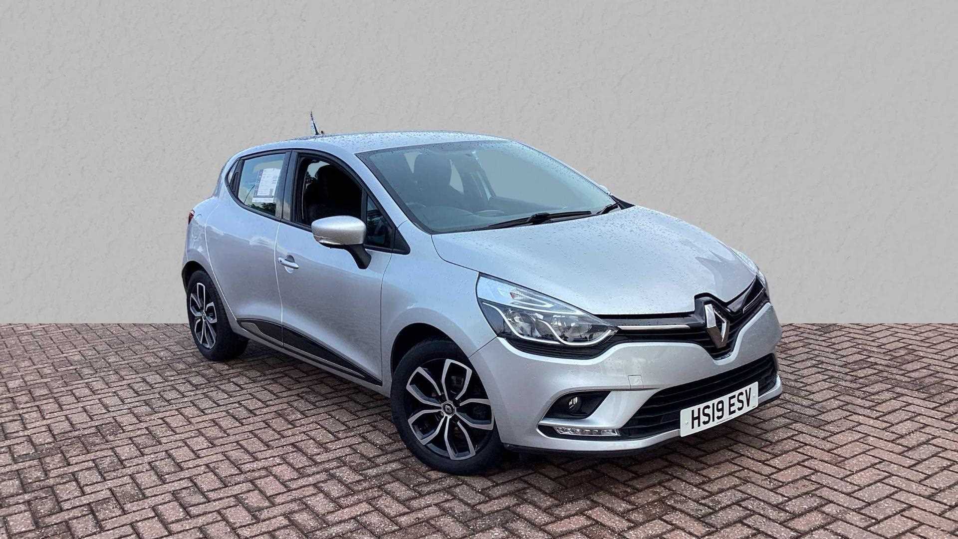 Main listing image - Renault Clio
