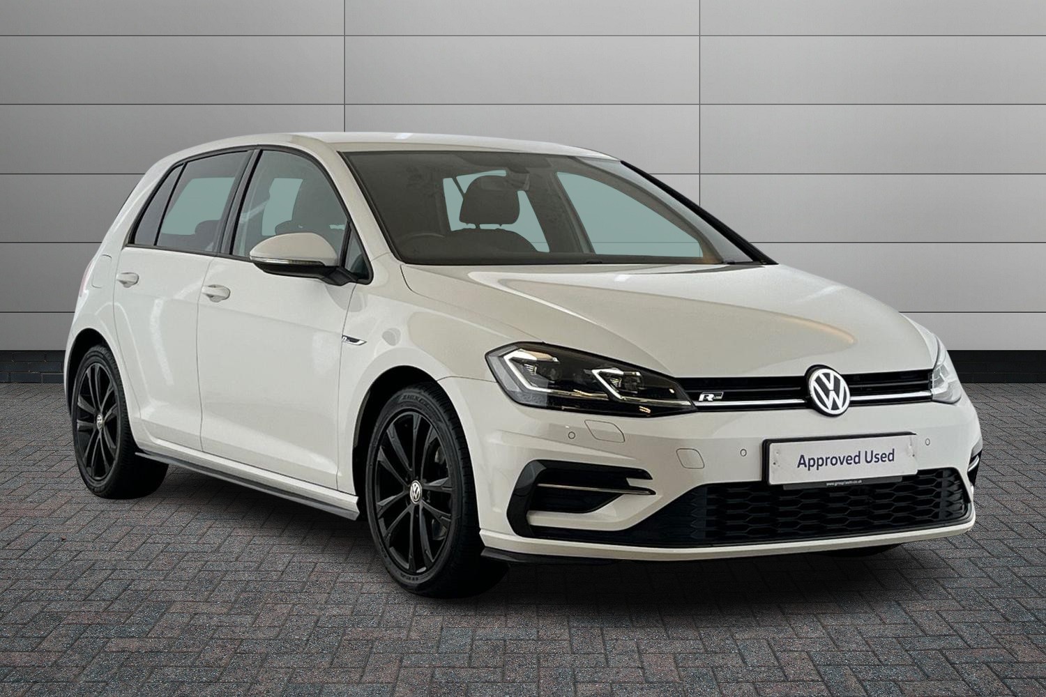 Main listing image - Volkswagen Golf