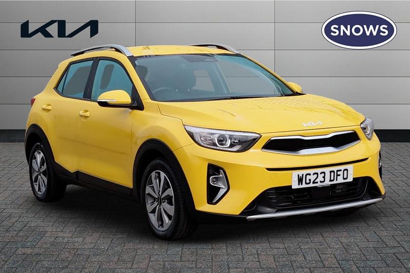 Main listing image - Kia Stonic