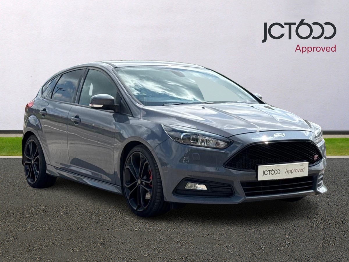 Main listing image - Ford Focus ST