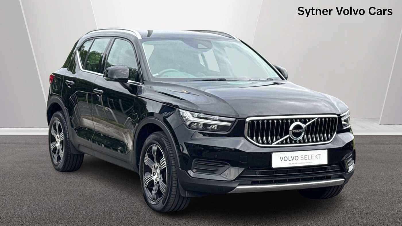 Main listing image - Volvo XC40