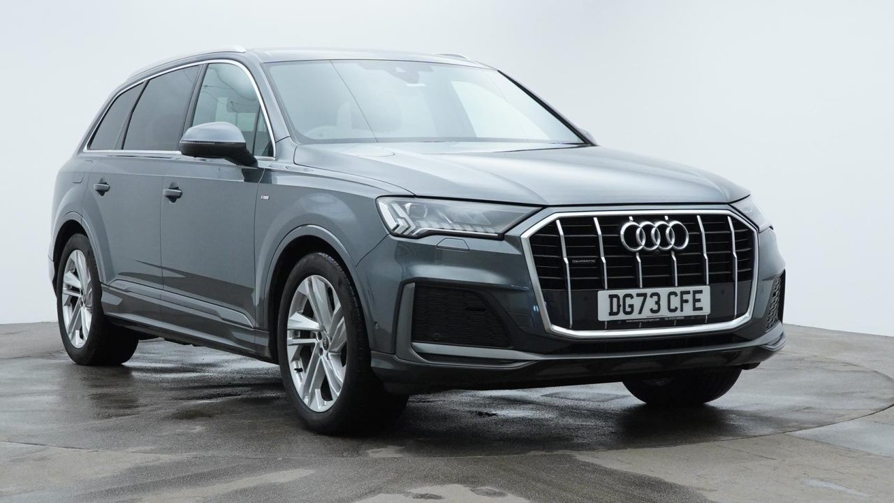 Main listing image - Audi Q7