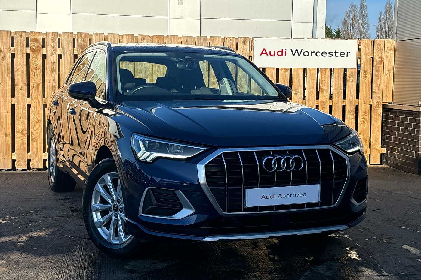 Main listing image - Audi Q3