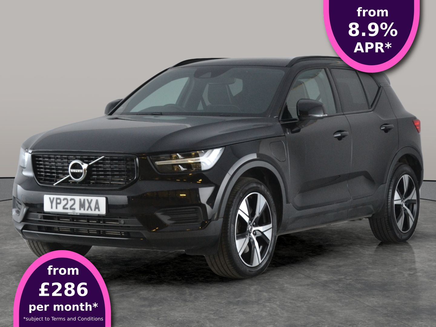 Main listing image - Volvo XC40 Recharge
