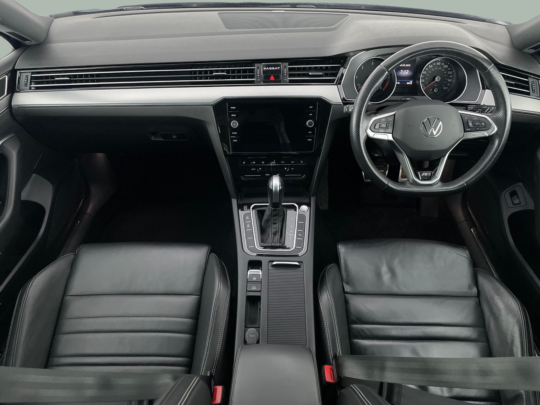 Main listing image - Volkswagen Passat Estate