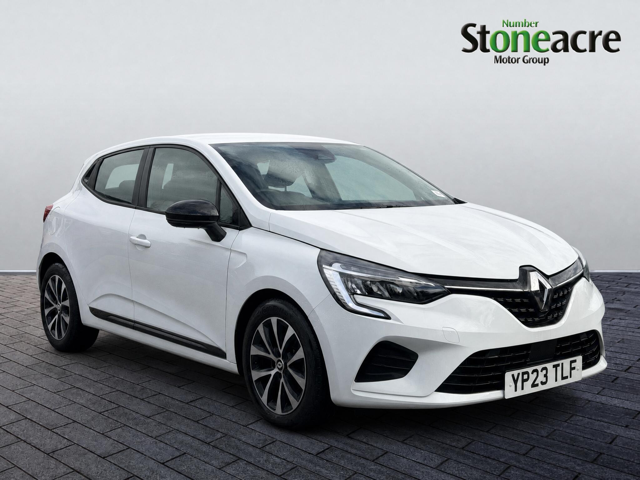 Main listing image - Renault Clio