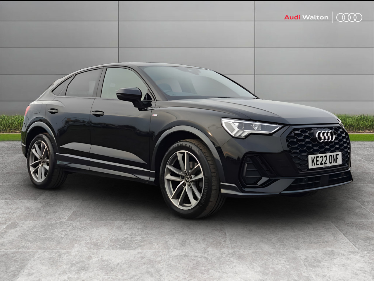 Main listing image - Audi Q3