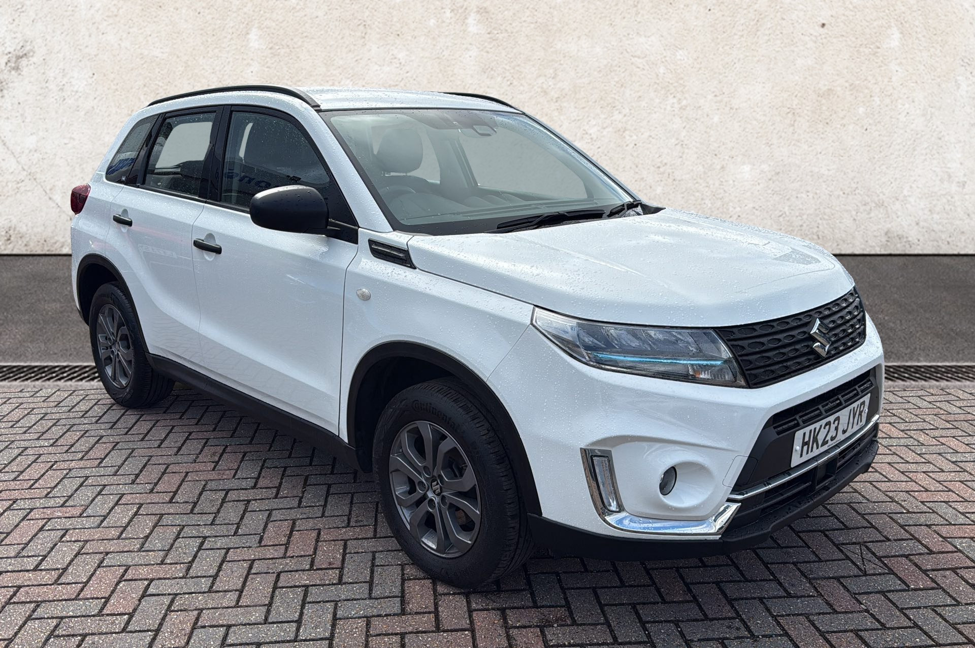 Main listing image - Suzuki Vitara