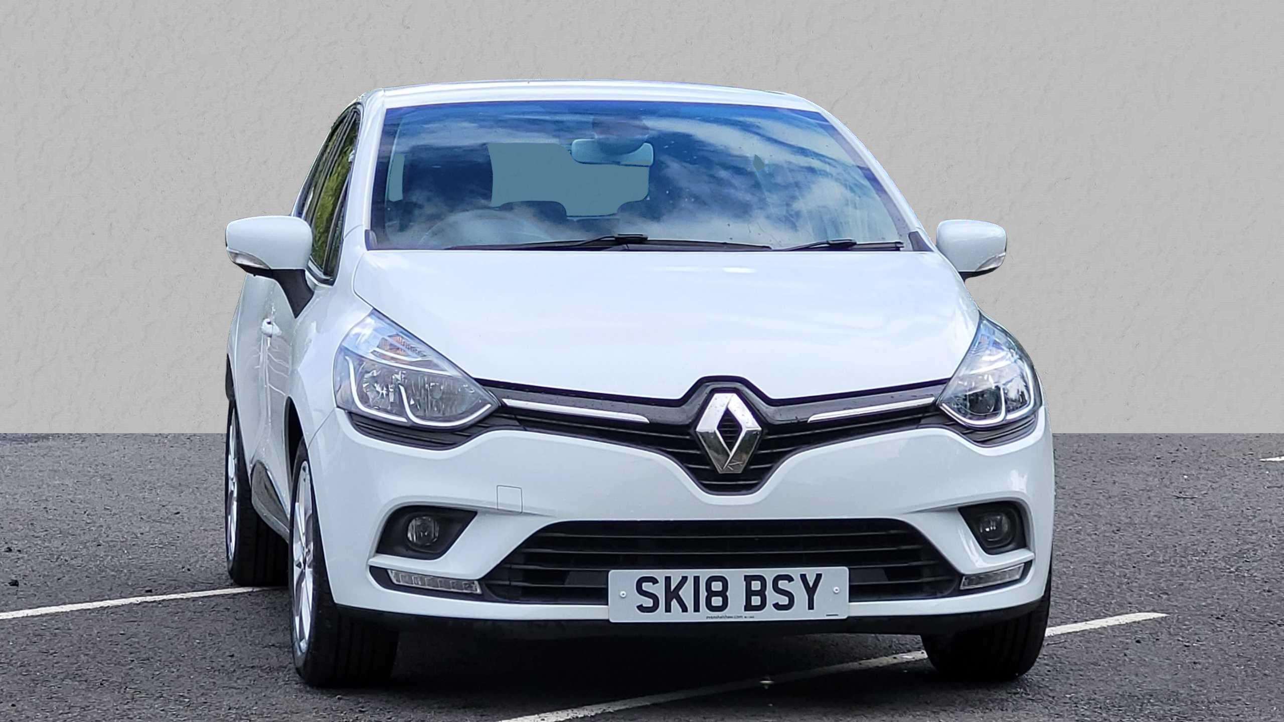 Main listing image - Renault Clio