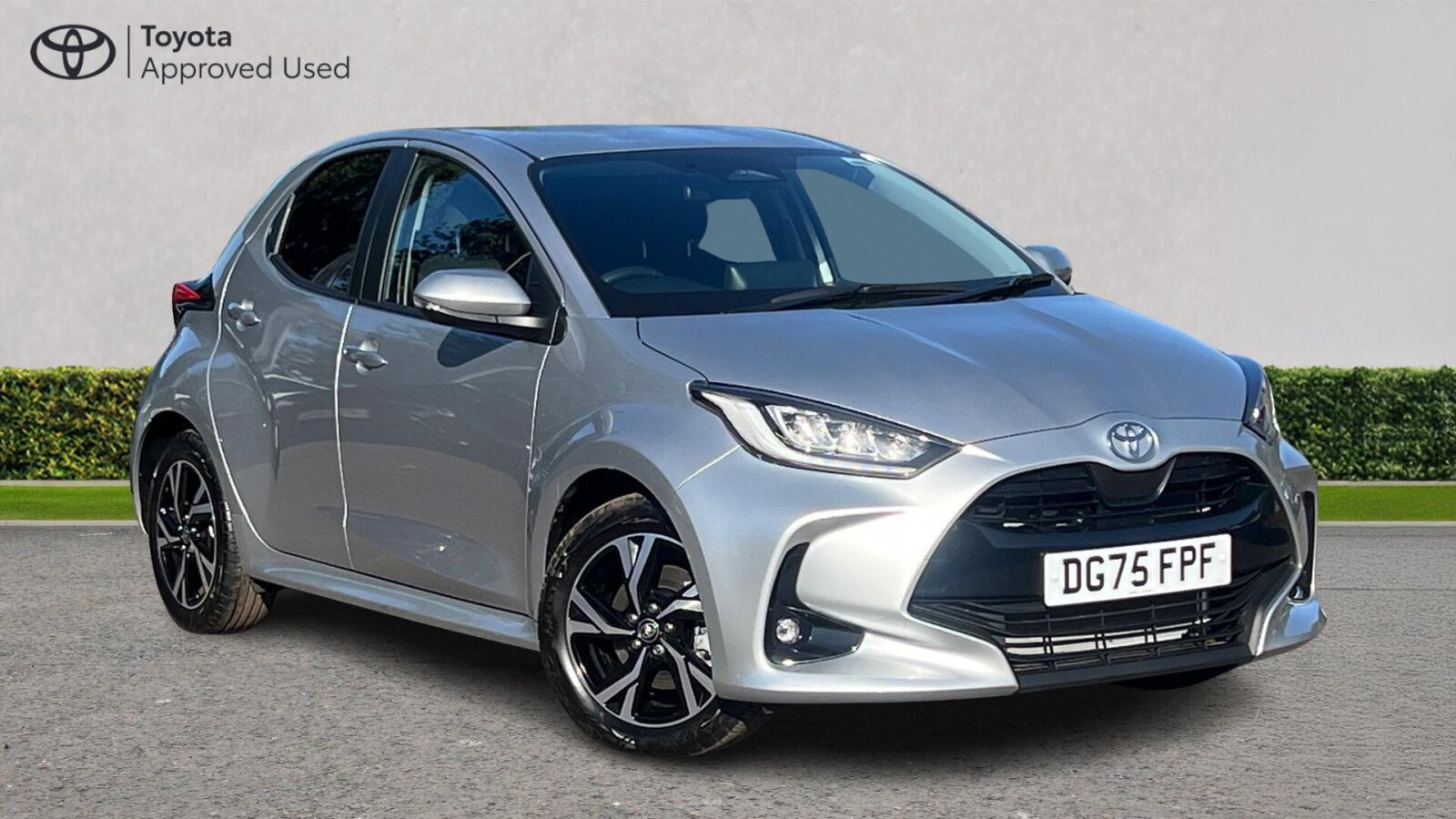 Main listing image - Toyota Yaris