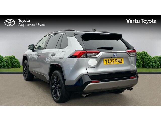 Main listing image - Toyota RAV4