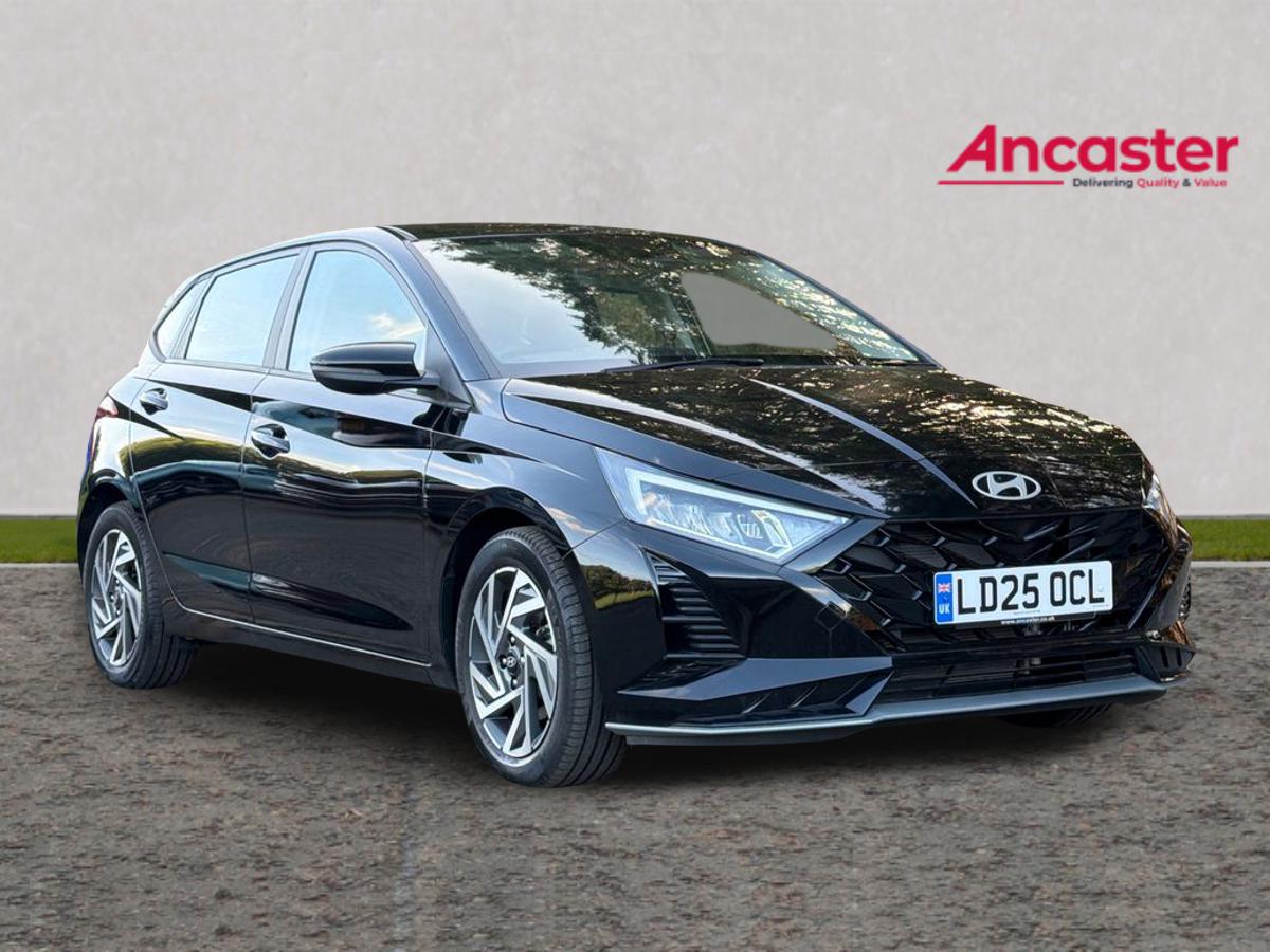 Main listing image - Hyundai i20