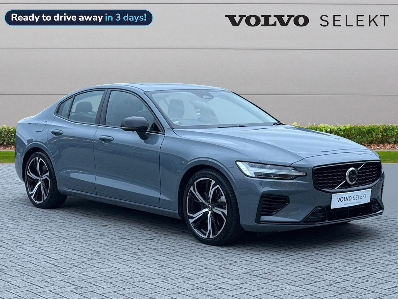 Main listing image - Volvo S60