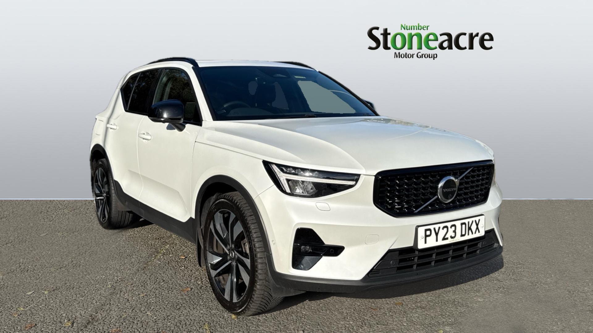 Main listing image - Volvo XC40