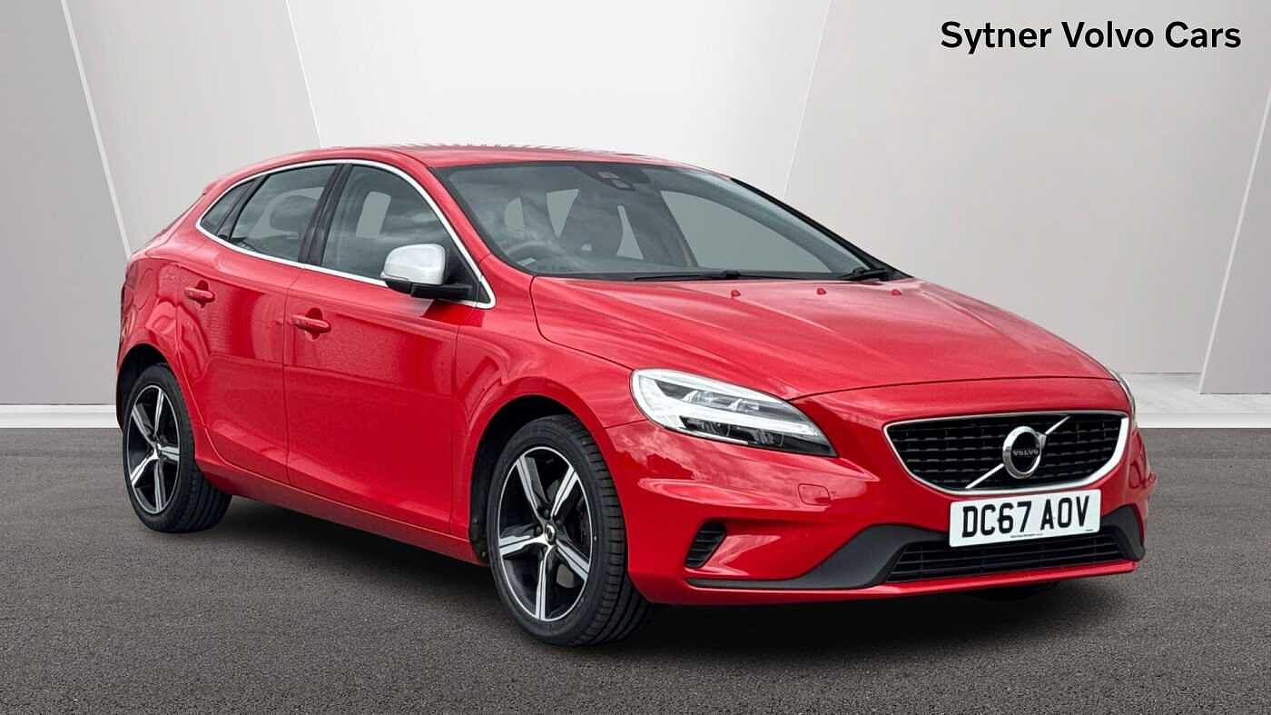 Main listing image - Volvo V40