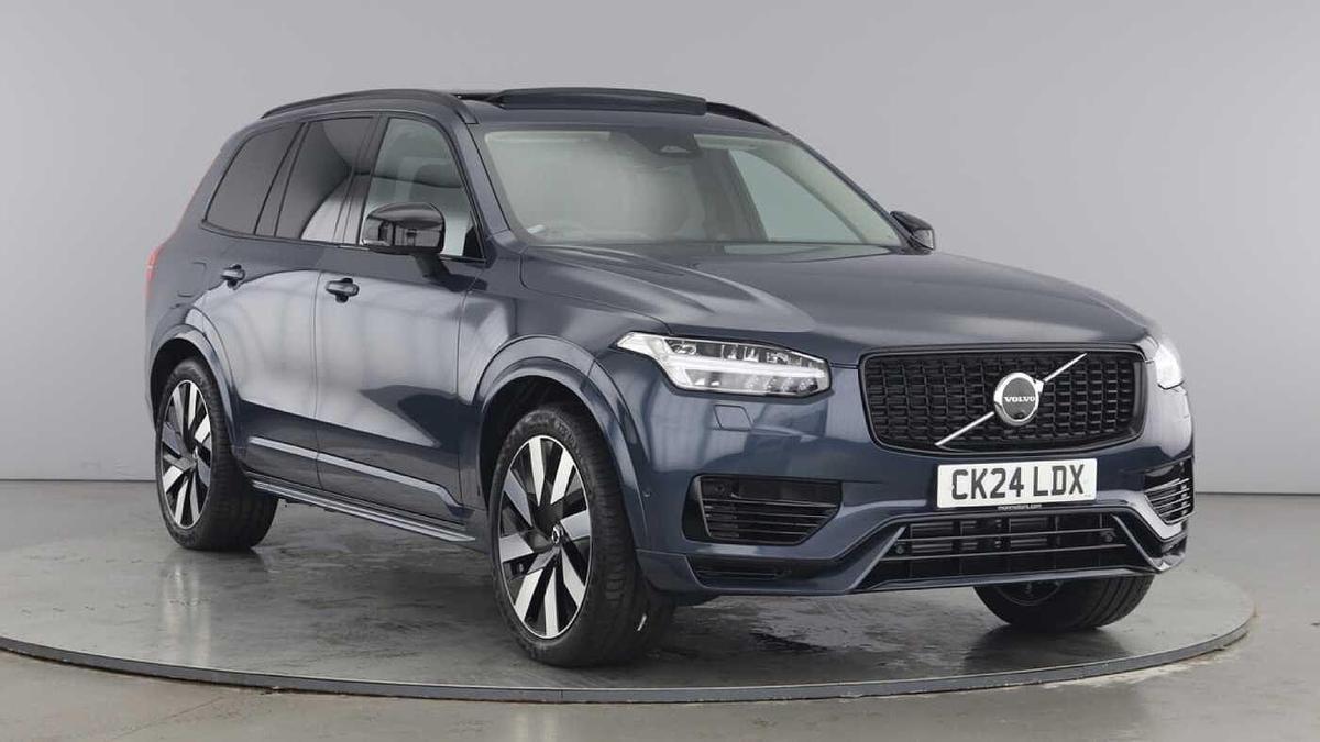 Main listing image - Volvo XC90