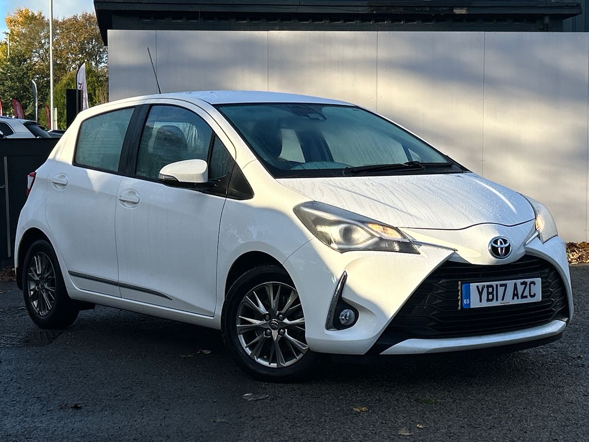 Main listing image - Toyota Yaris