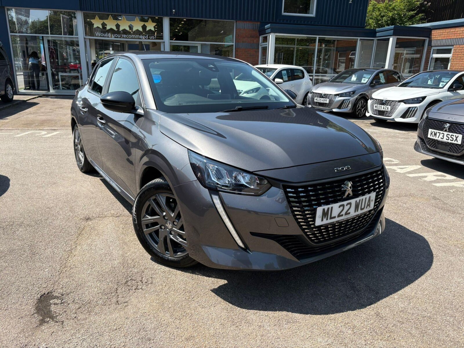 Main listing image - Peugeot 208