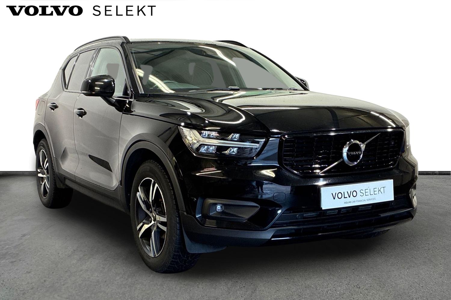 Main listing image - Volvo XC40