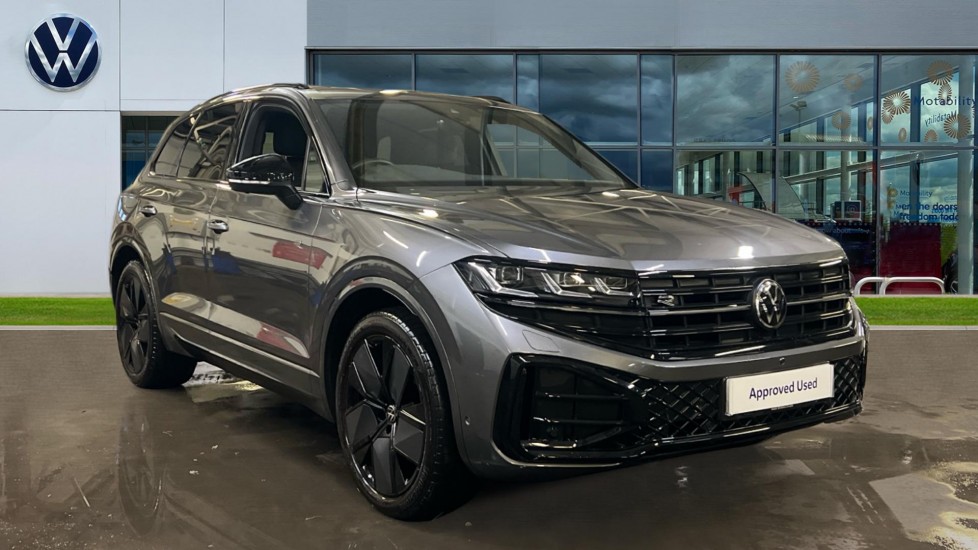 Main listing image - Volkswagen Touareg