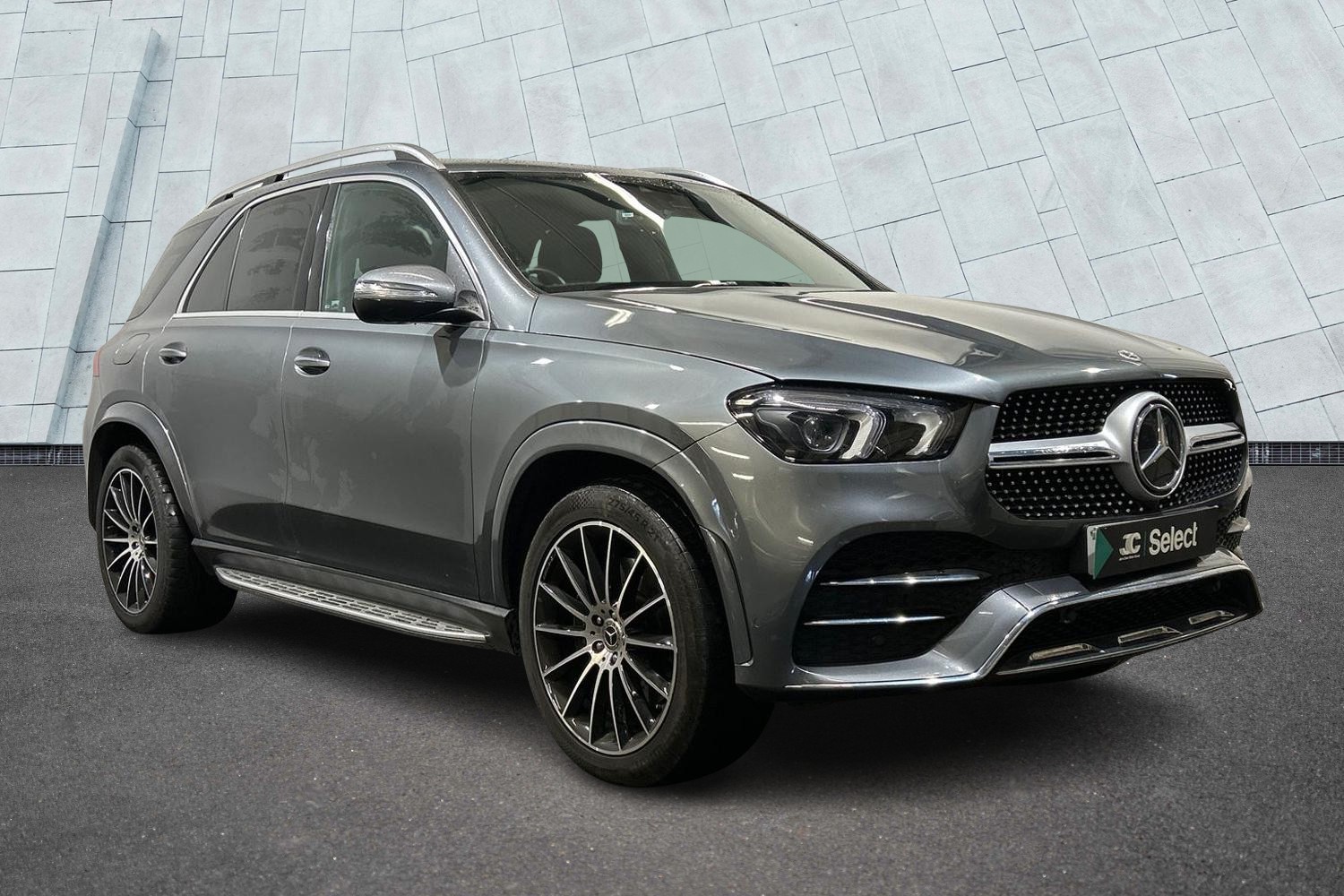 Main listing image - Mercedes-Benz GLE