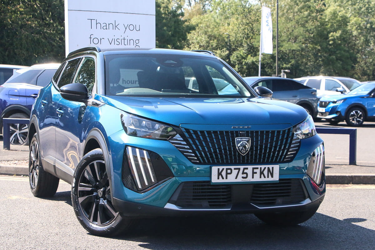 Main listing image - Peugeot 2008