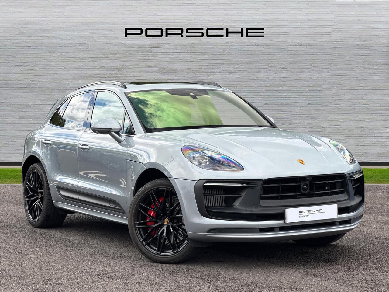 Main listing image - Porsche Macan