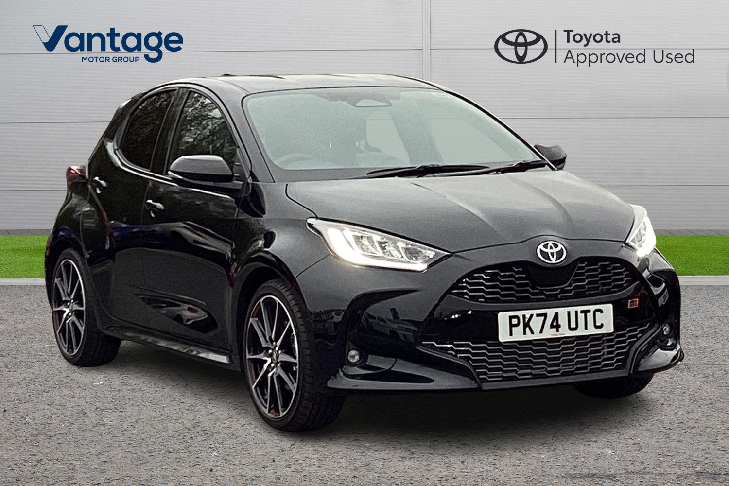 Main listing image - Toyota Yaris