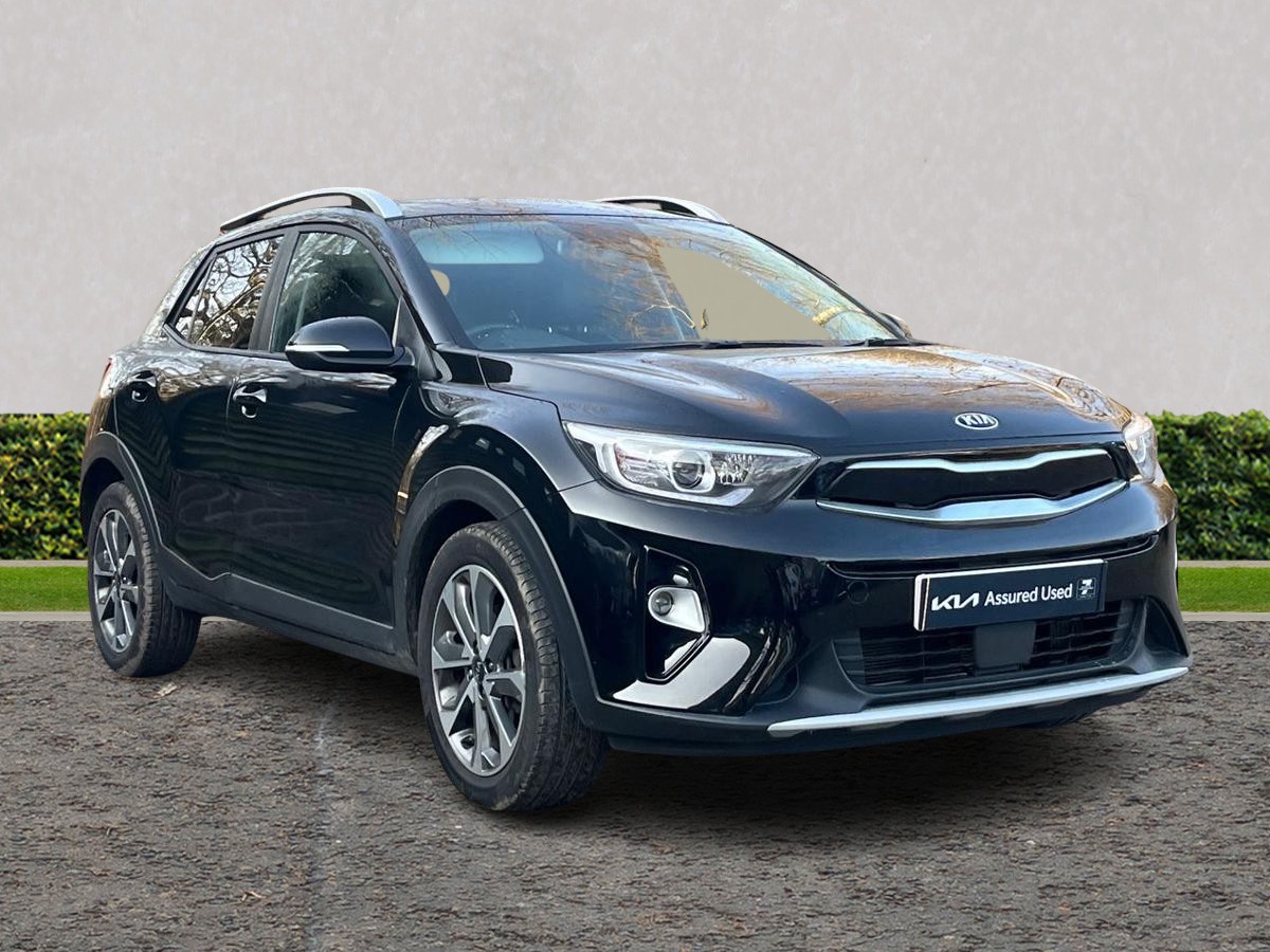 Main listing image - Kia Stonic