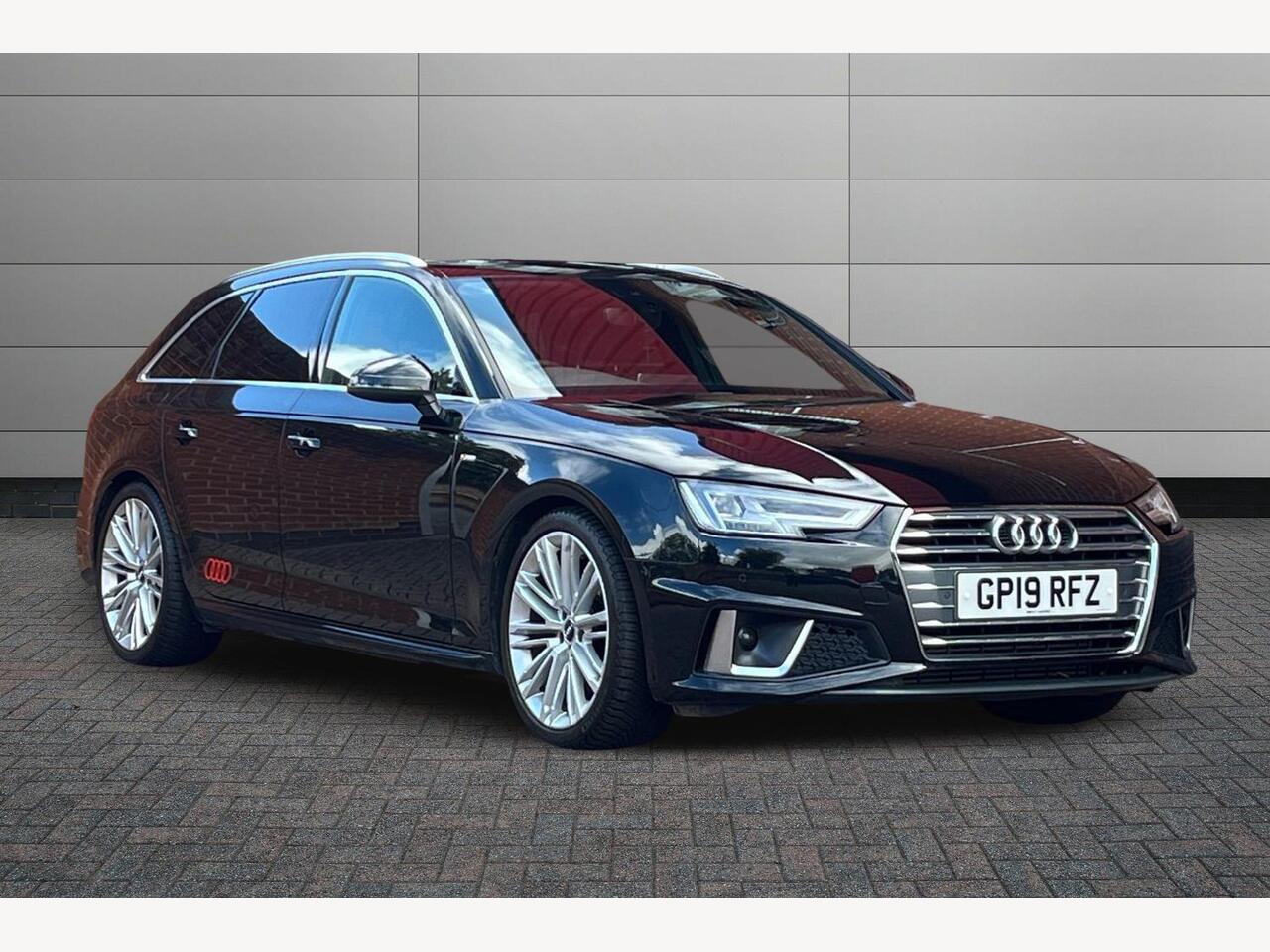 Main listing image - Audi A4