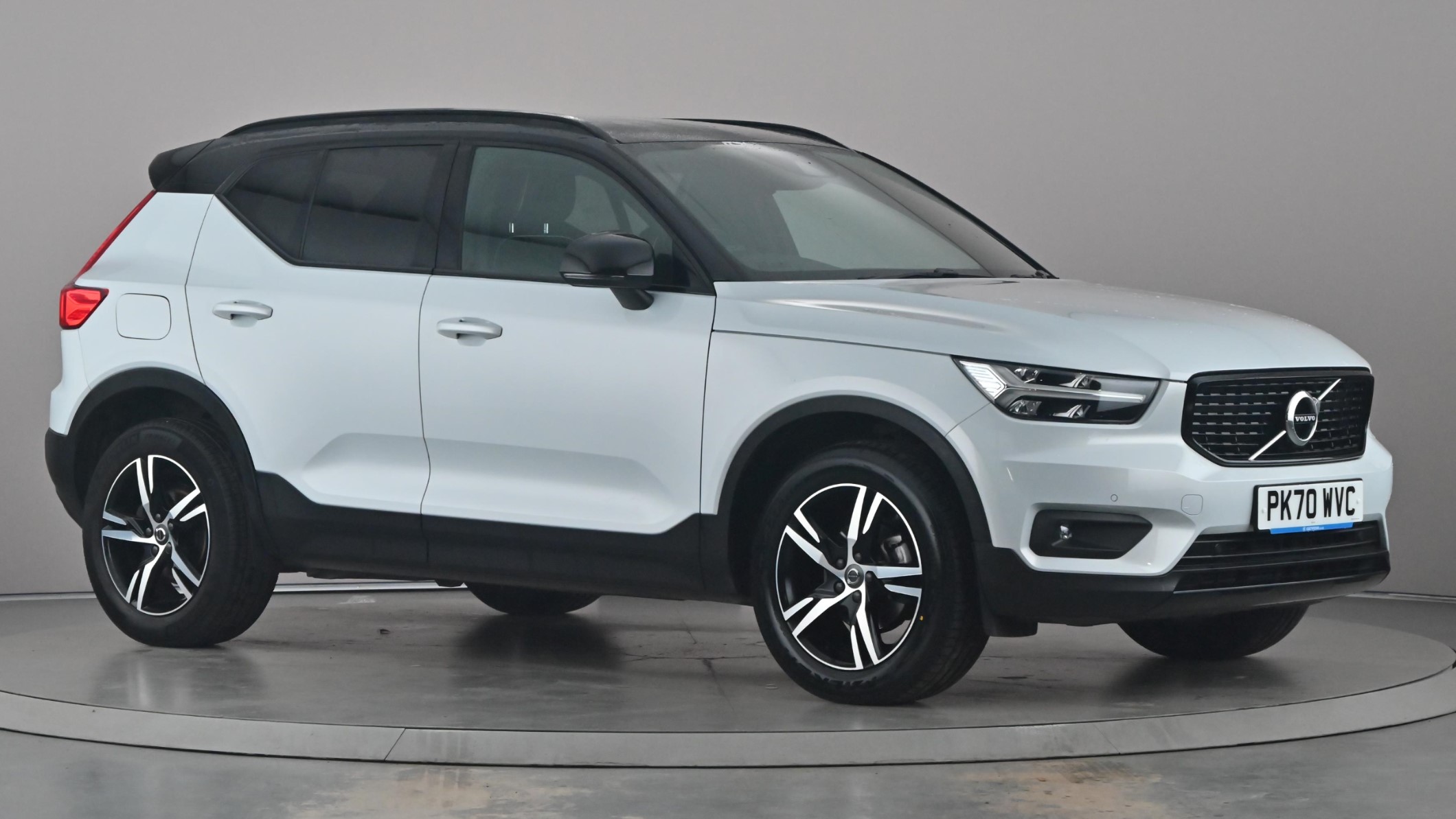 Main listing image - Volvo XC40