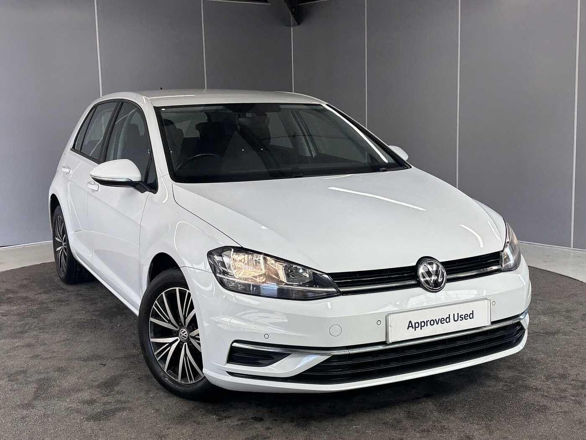 Main listing image - Volkswagen Golf