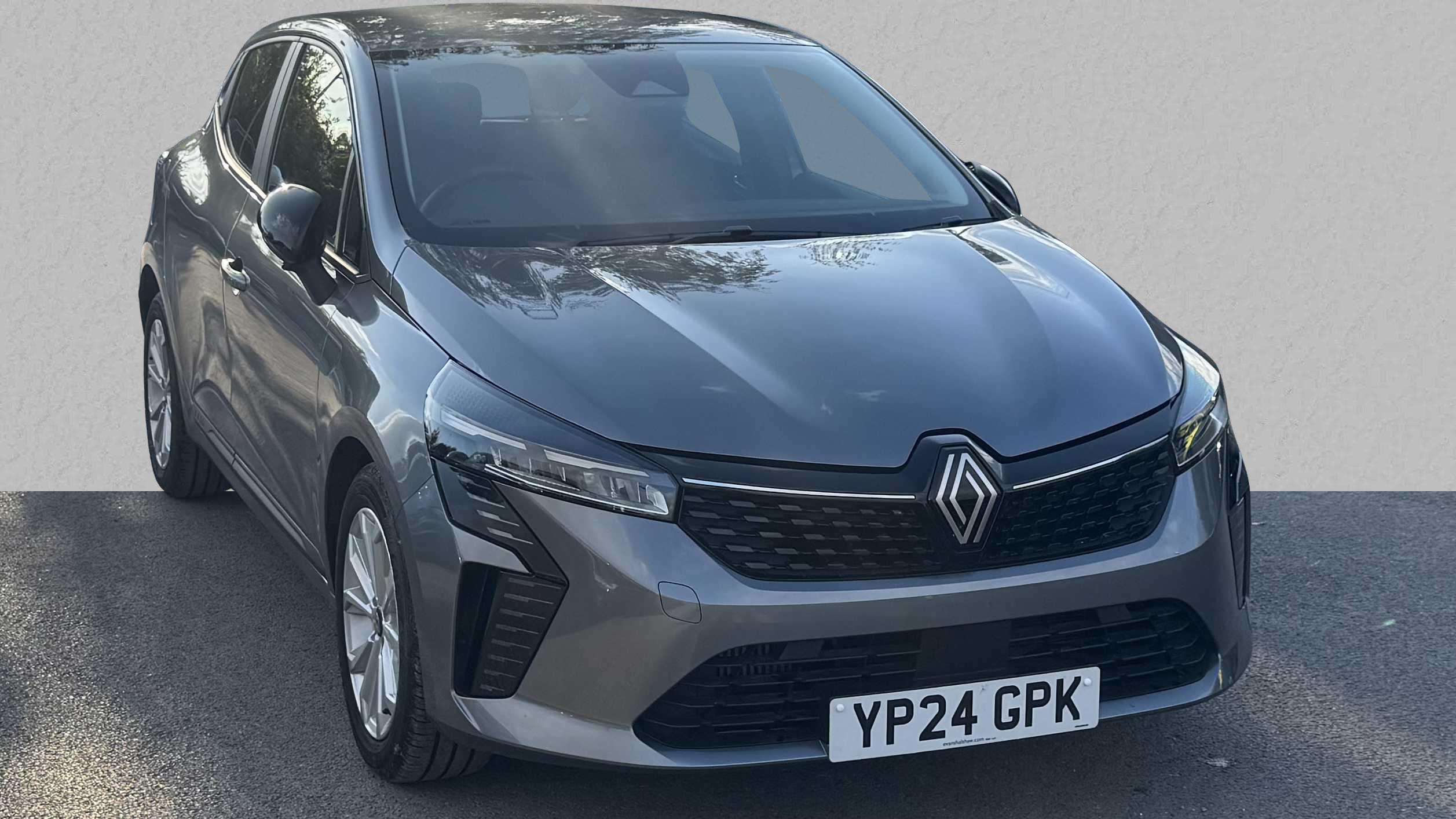 Main listing image - Renault Clio