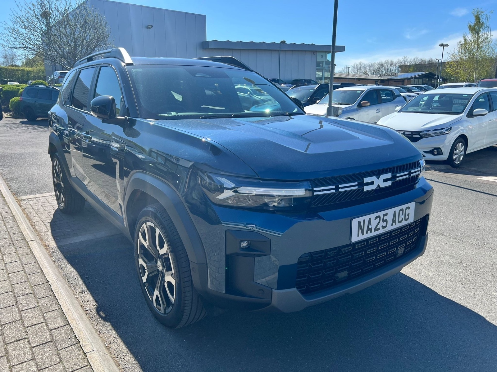 Main listing image - Dacia Journey