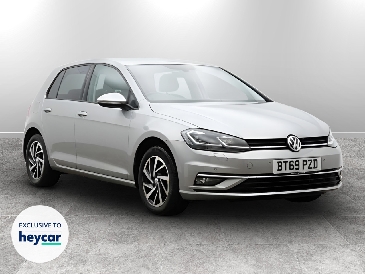 Main listing image - Volkswagen Golf