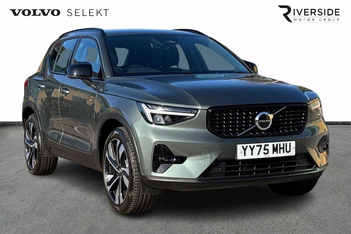 Main listing image - Volvo XC40