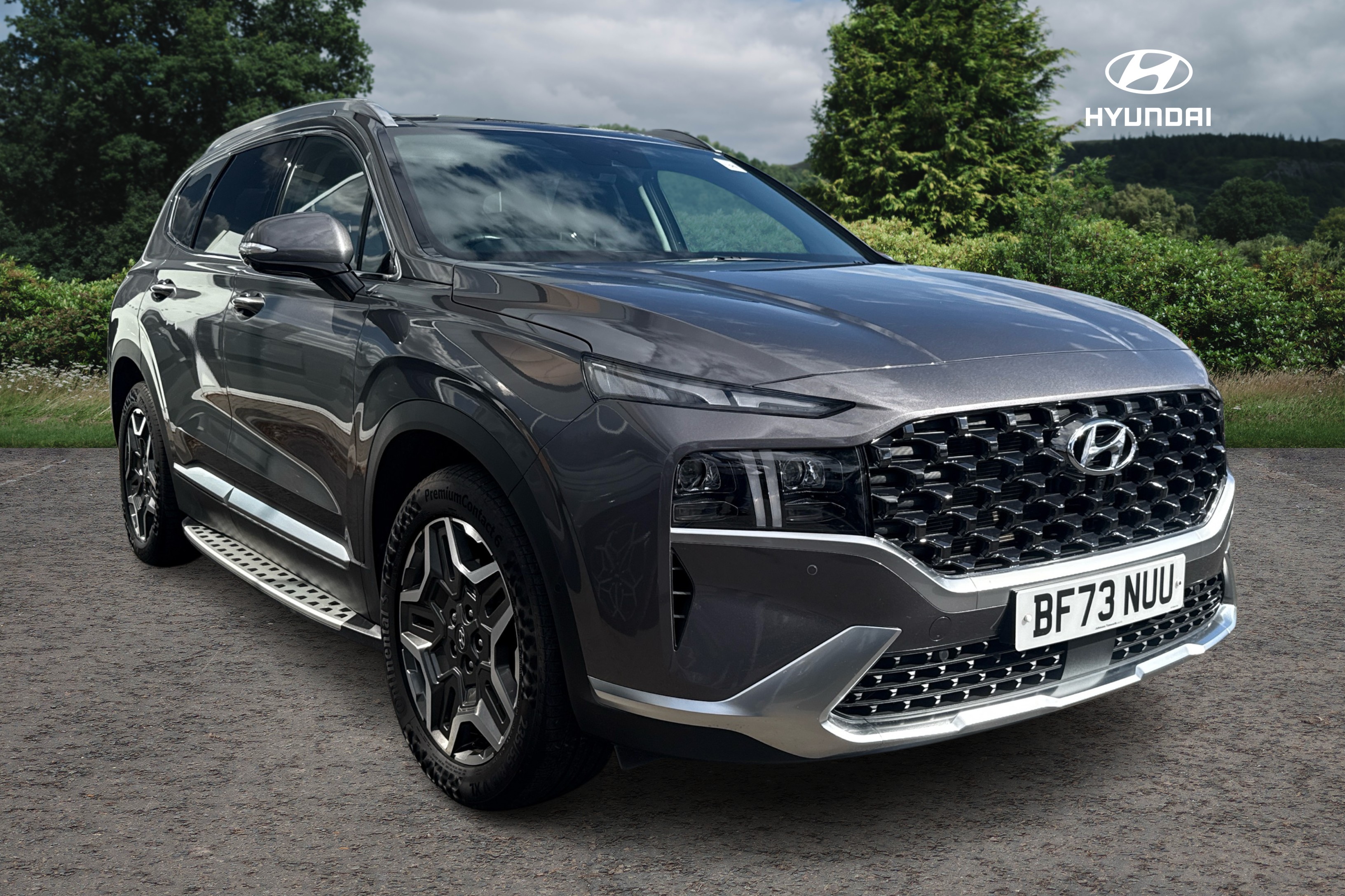 Main listing image - Hyundai Santa Fe