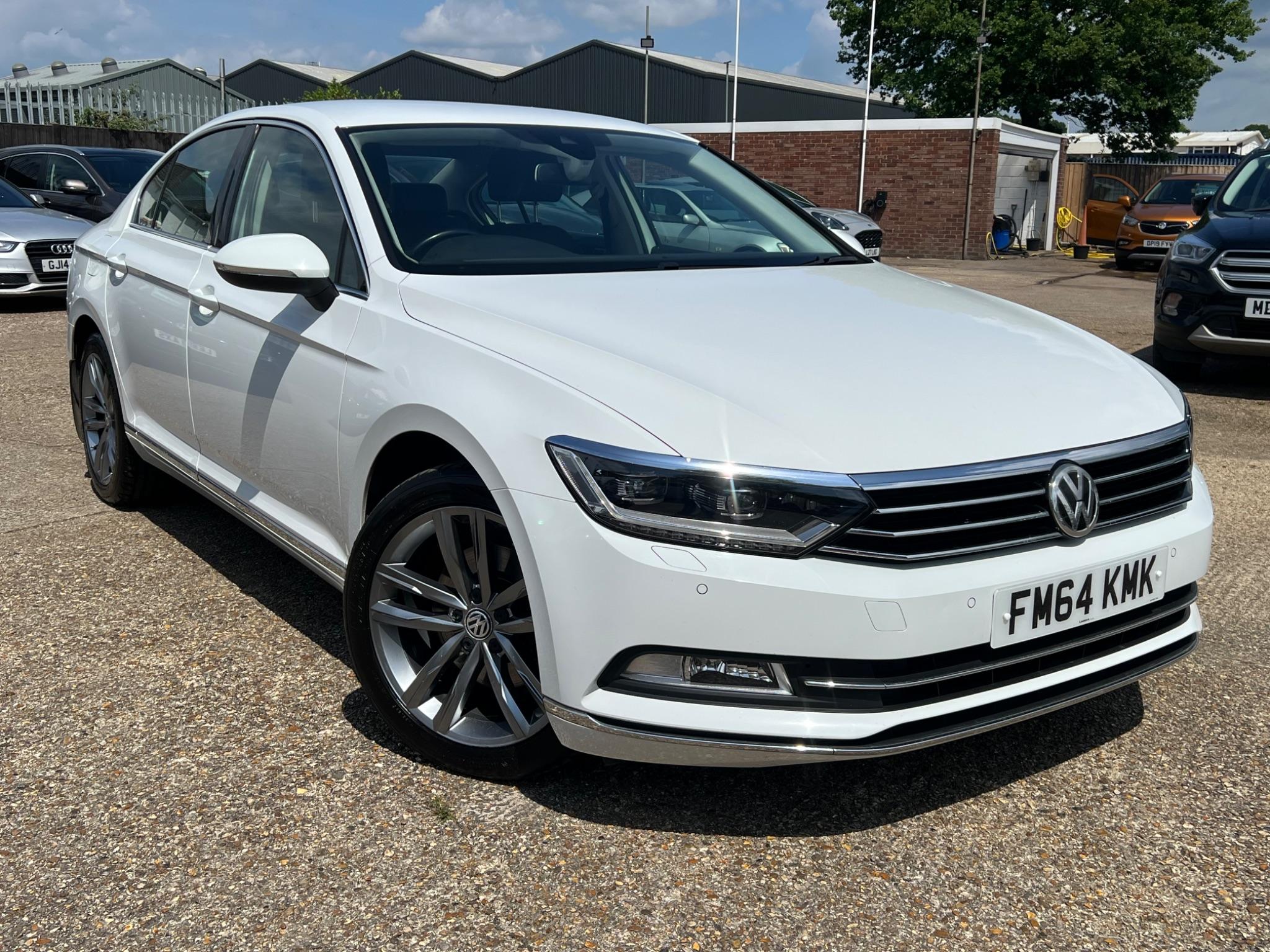 Main listing image - Volkswagen Passat