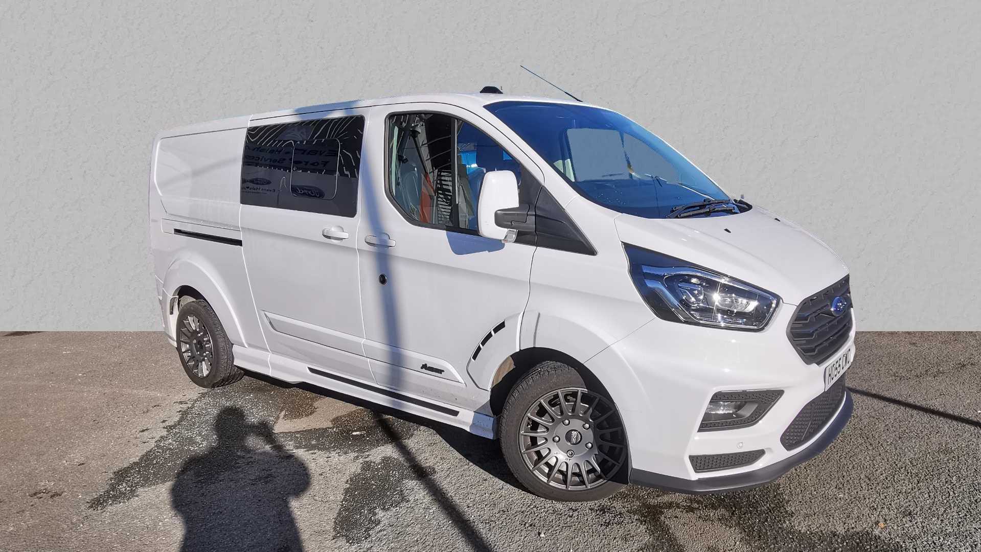 Main listing image - Ford Transit Custom