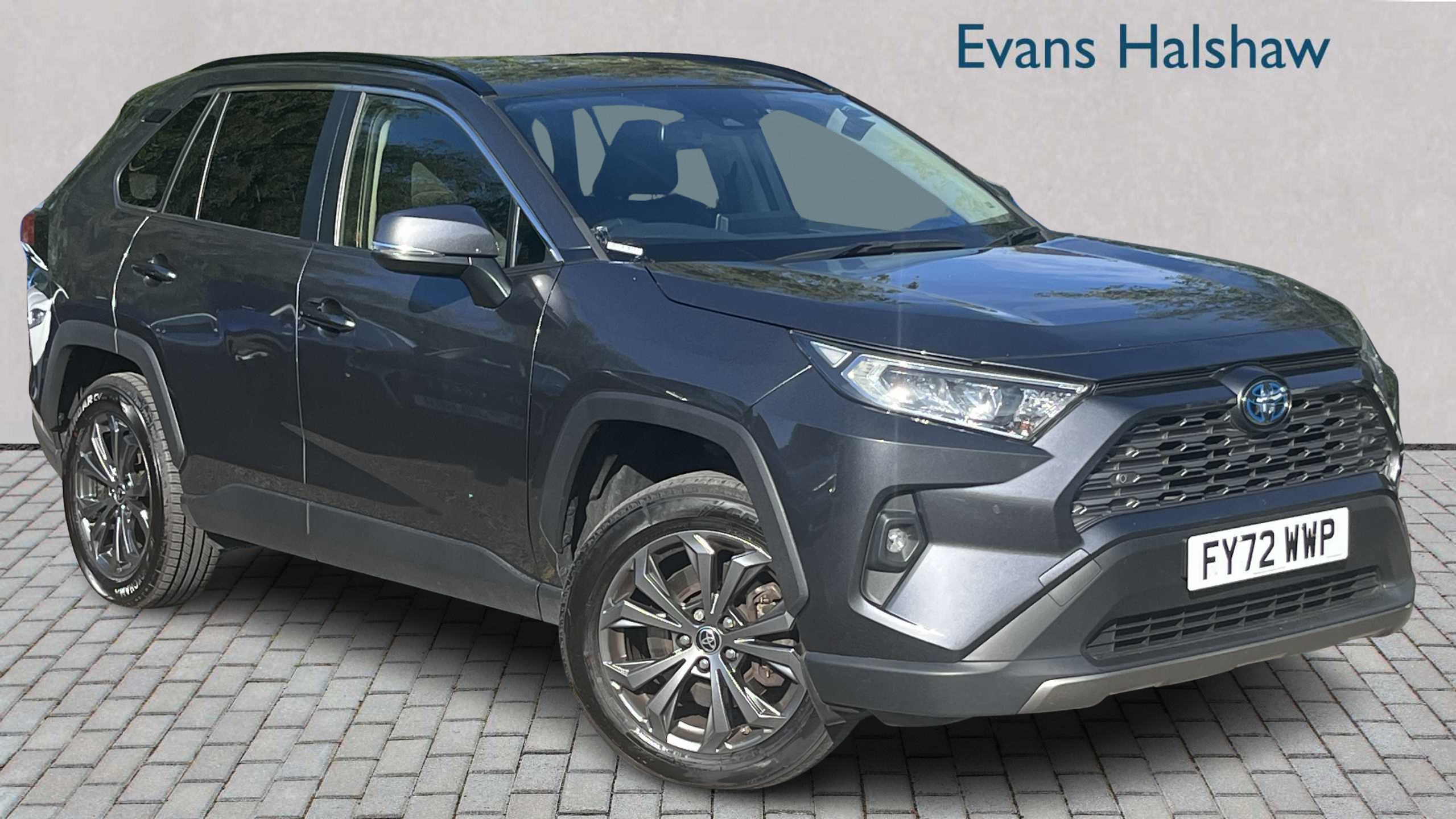 Main listing image - Toyota RAV4