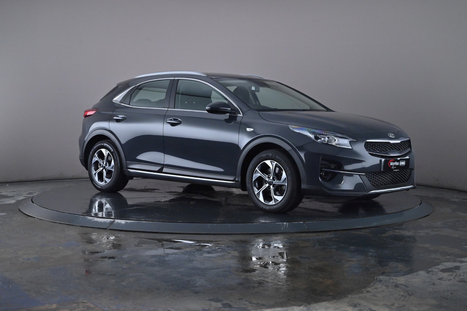 Main listing image - Kia XCeed