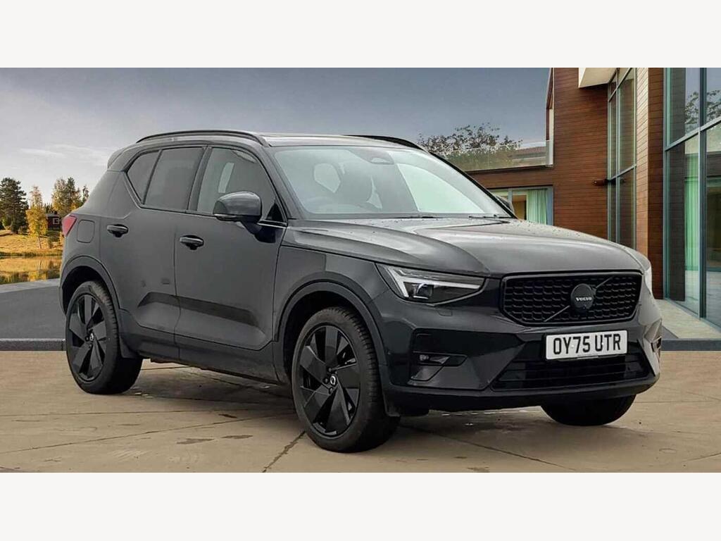 Main listing image - Volvo XC40