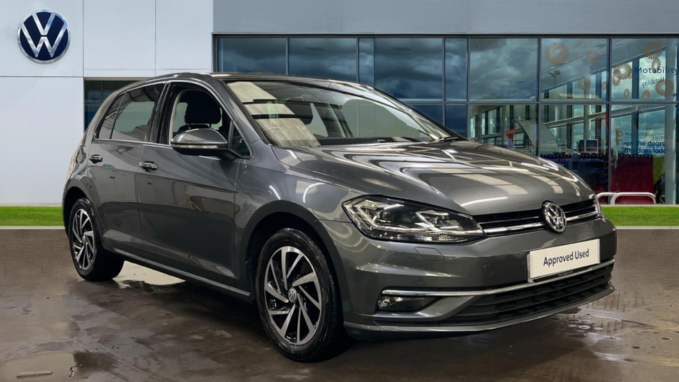 Main listing image - Volkswagen Golf