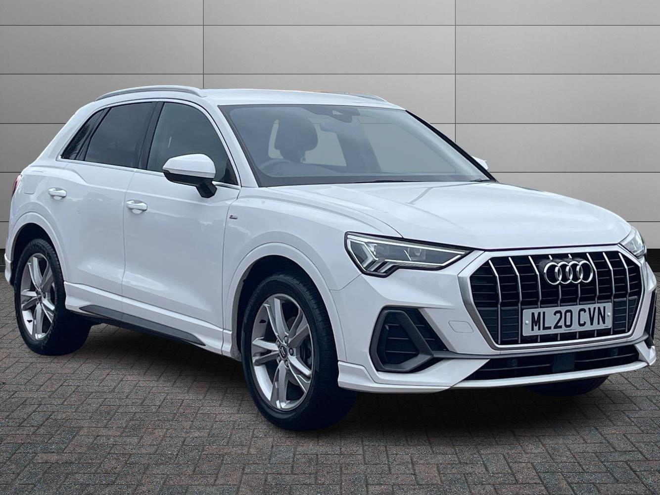 Main listing image - Audi Q3