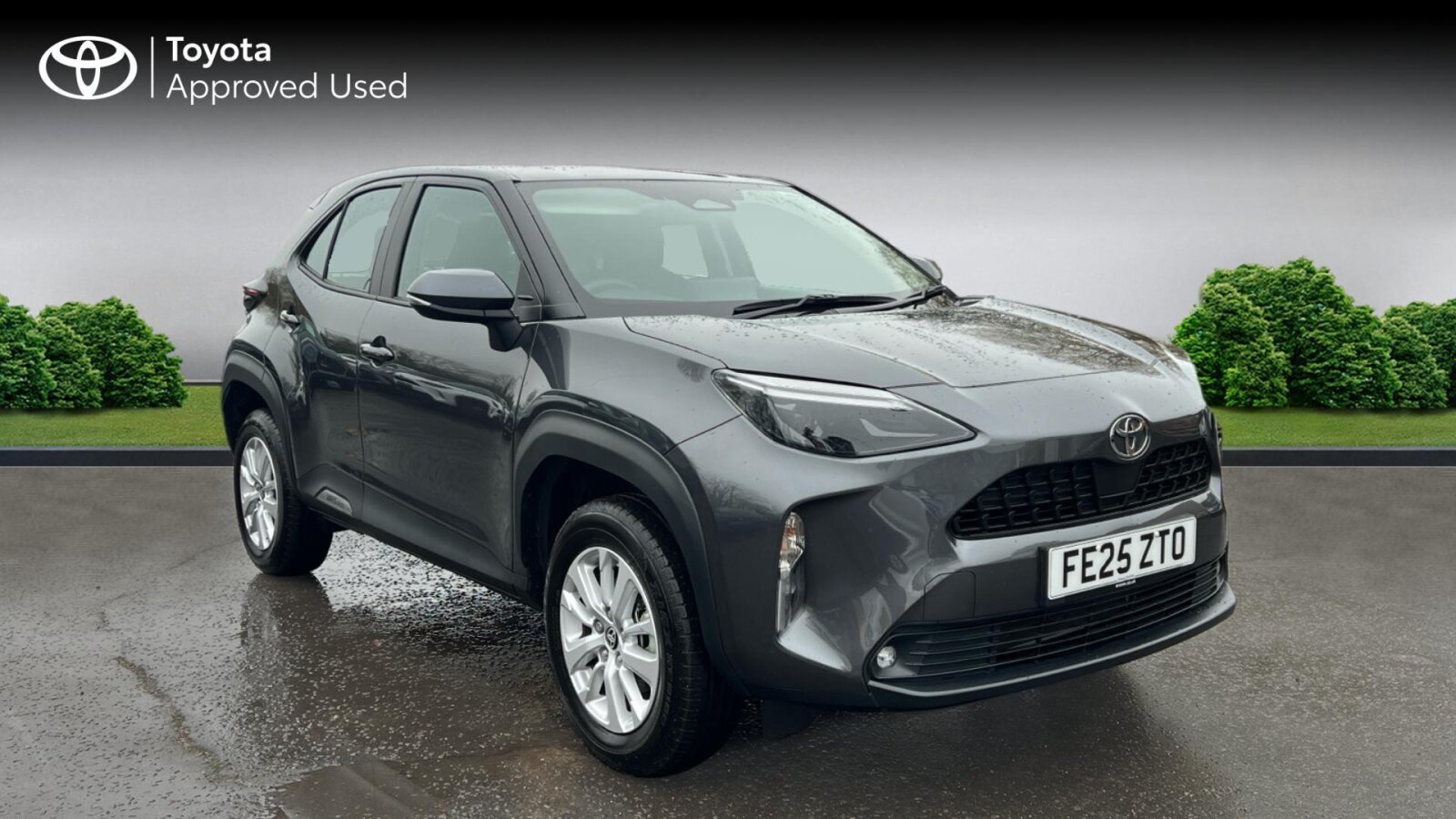 Main listing image - Toyota Yaris Cross