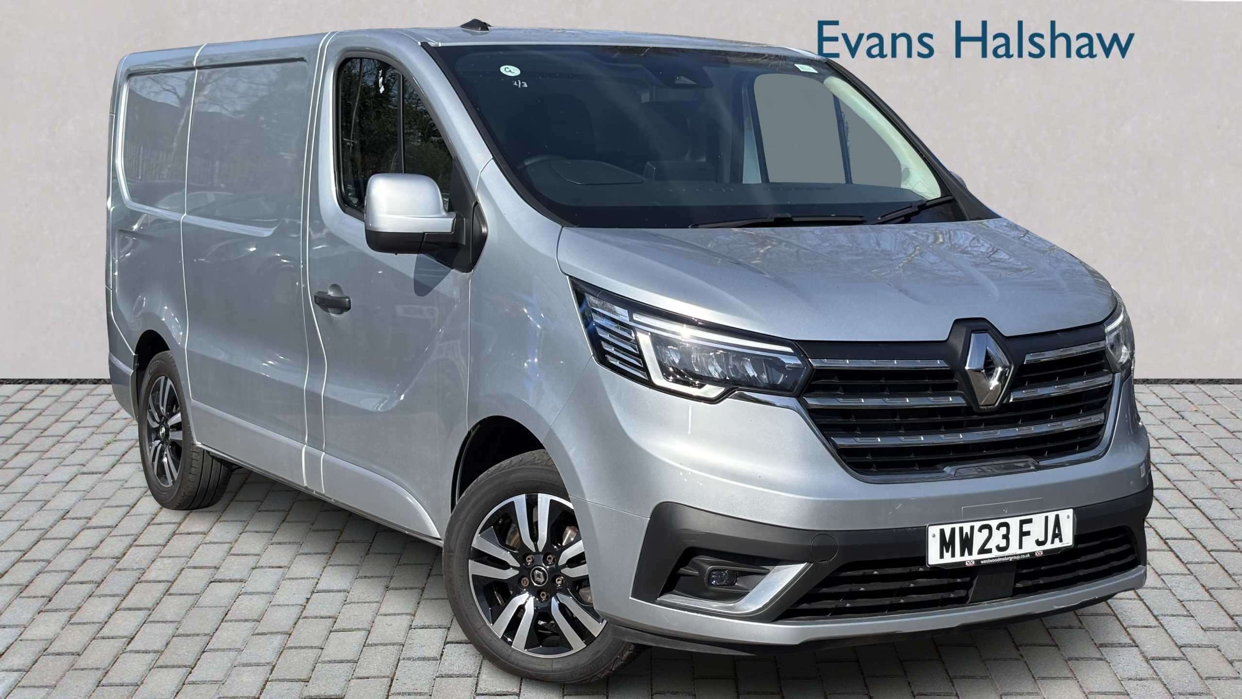 Main listing image - Renault Trafic