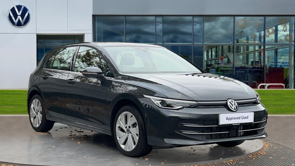 Main listing image - Volkswagen Golf