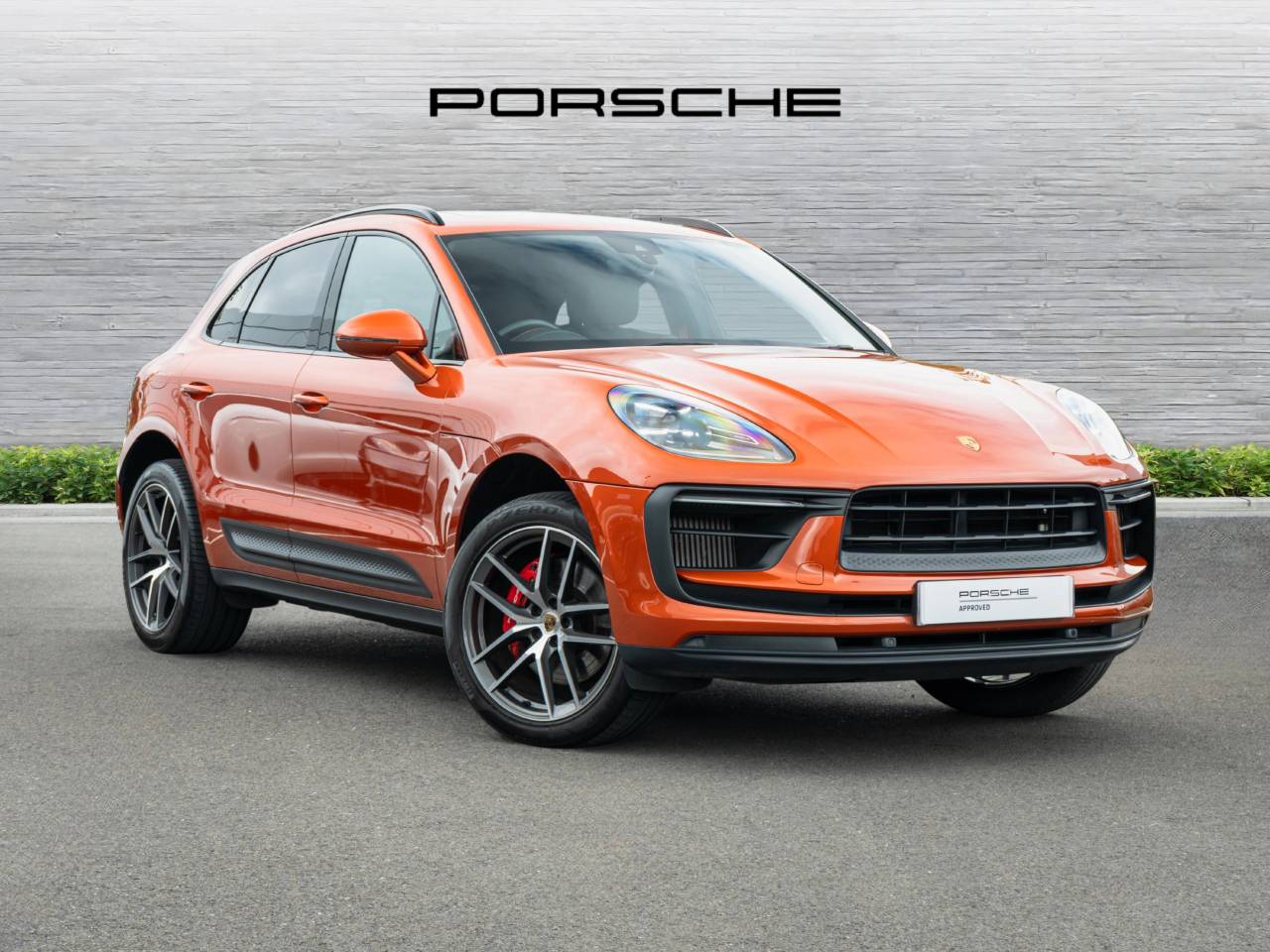 Main listing image - Porsche Macan