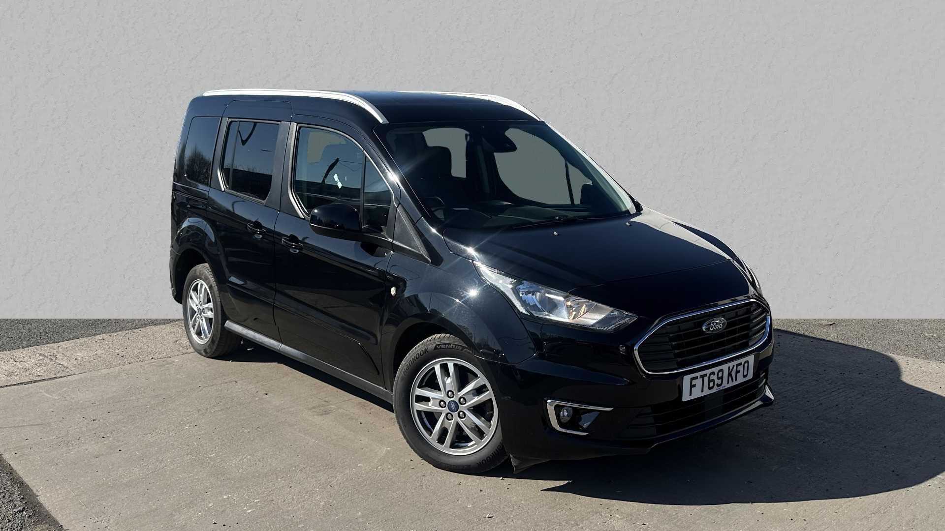 Main listing image - Ford Tourneo Connect