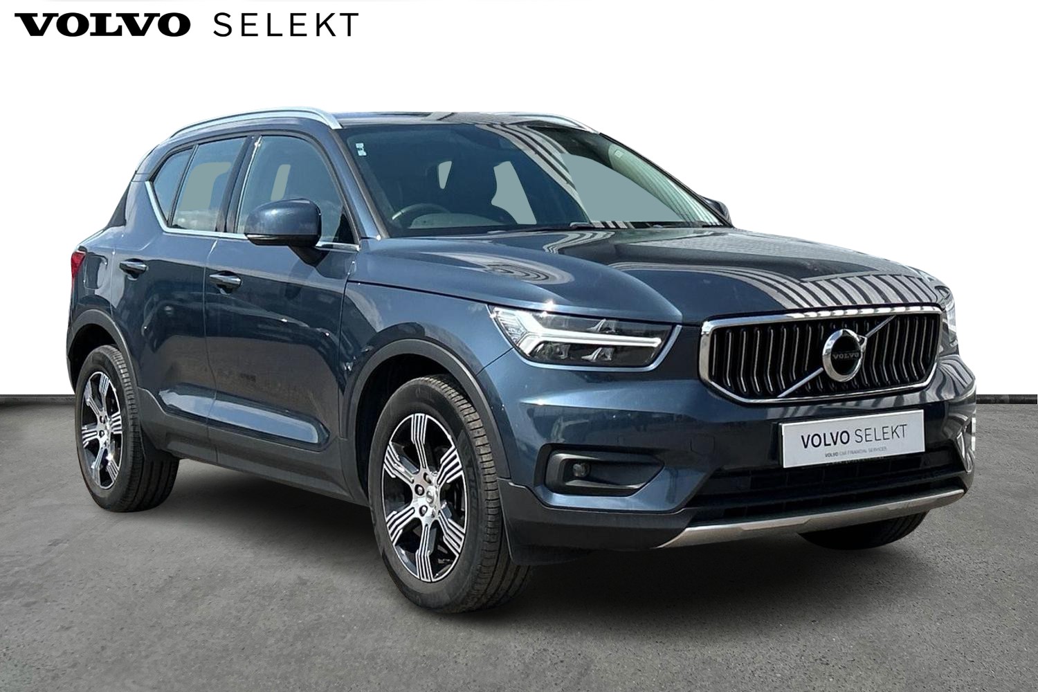 Main listing image - Volvo XC40